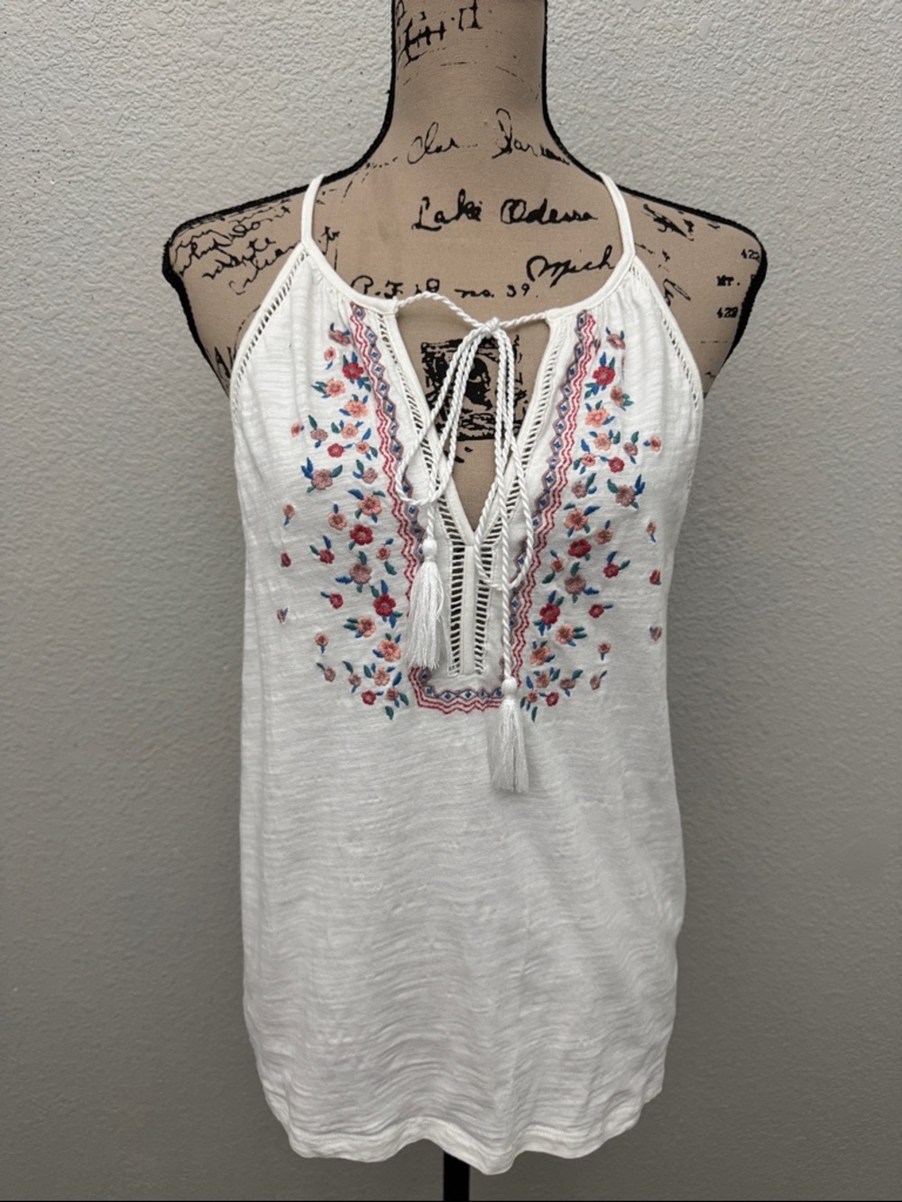 Miss Me Boho Embroidered Tassel Tie Halter Tank Top Size Large